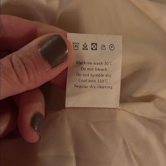 Classic Beige Trench Coat with Black Buttons - Picture 11 of 12